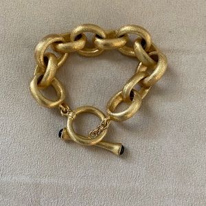 Gold link toggle bracelet! 7”